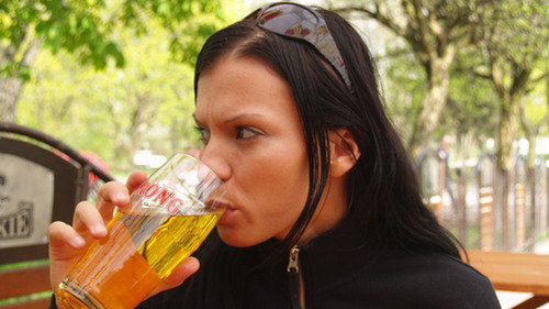 Nadużywanie alkoholu u kobiet Picie piwa
