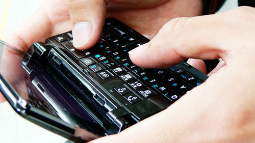 Rodzaje uzależnienia od telefonu Pisanie smsów
